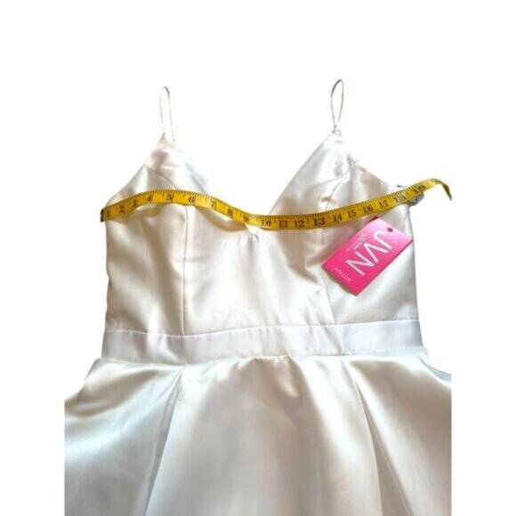 NWT - JVN by JOVANI Ivory Dress - Size 10 - Picture 5 of 16